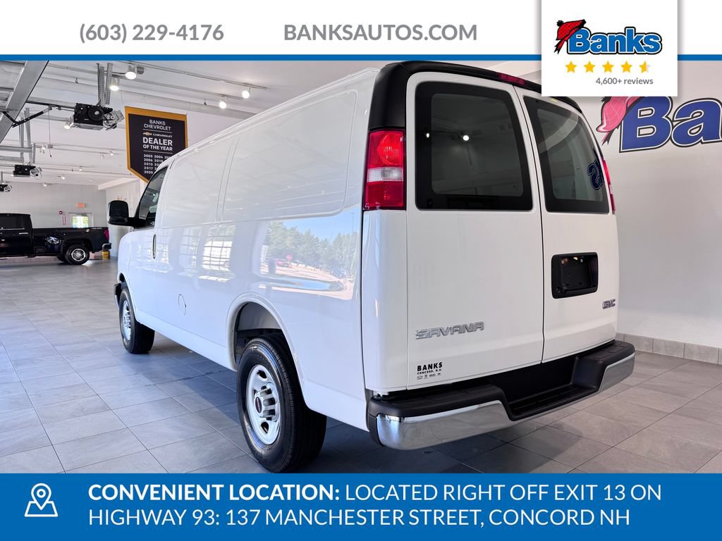 Used 2025 GMC Savana 2500 w/ Driver Convenience Package RWD image 5