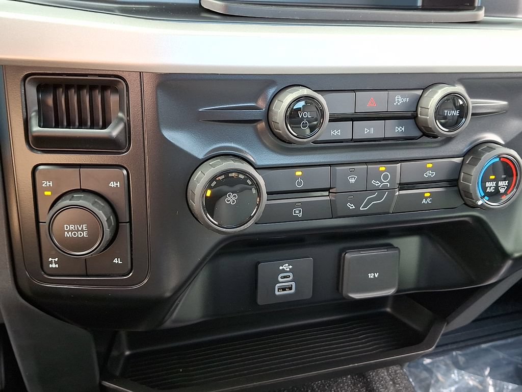 New 2025 Ford F350 XL AWD/4WD image 6