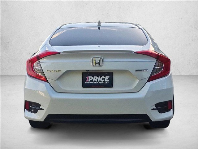 Used 2016 Honda Civic Touring image 7