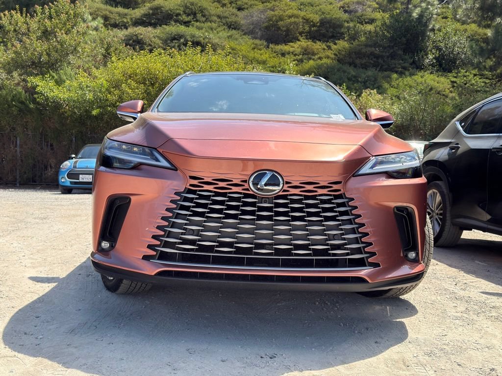 Certified 2025 Lexus RX 450h AWD w/ Luxury Package image 5