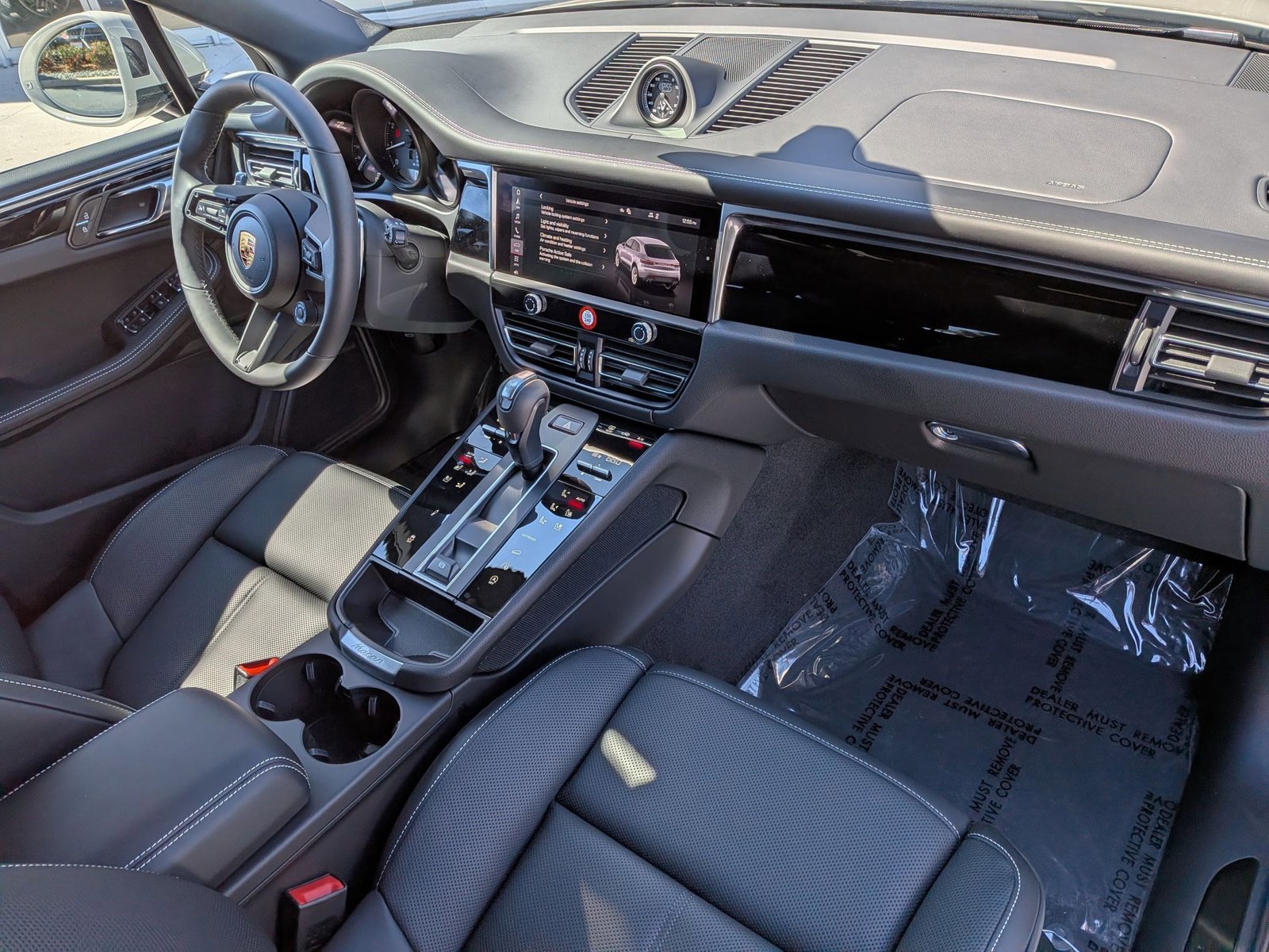 New 2026 Porsche Macan Turbo image 26