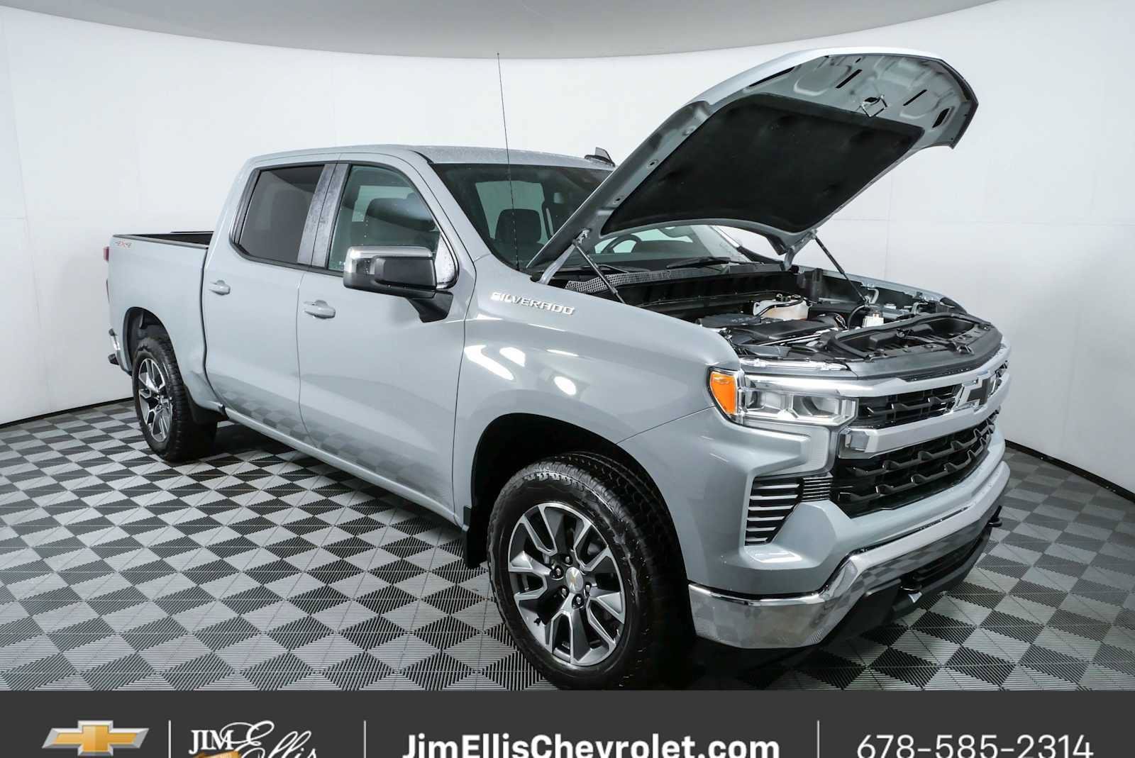 Certified 2024 Chevrolet Silverado 1500 LT AWD/4WD image 30