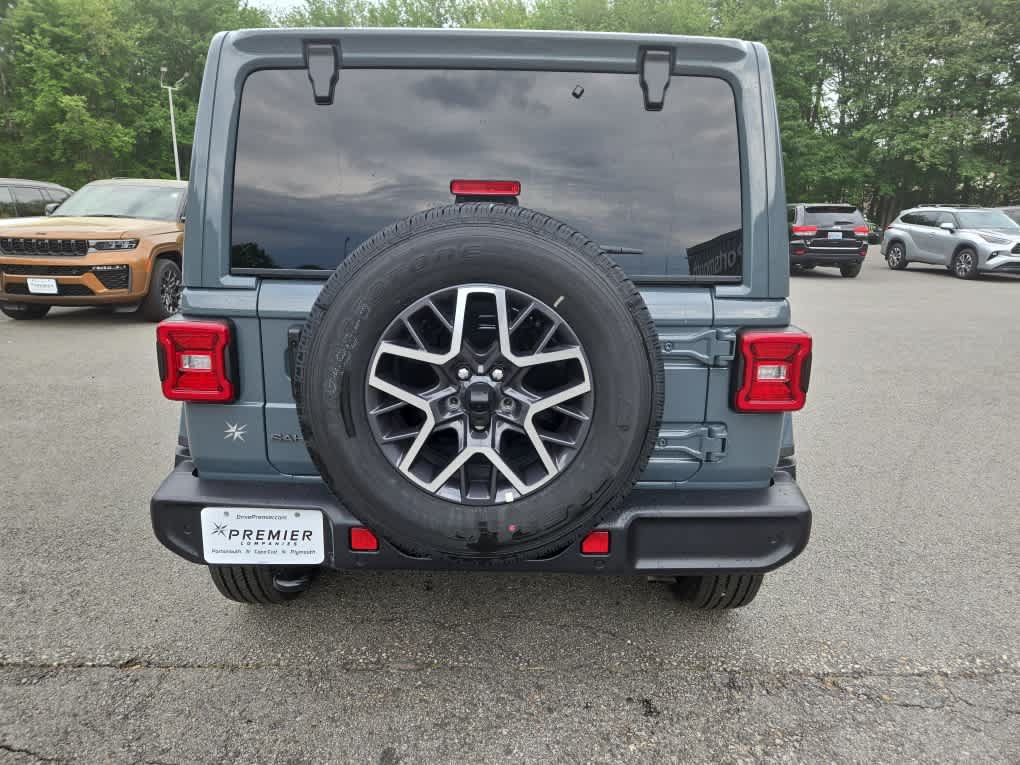 New 2026 Jeep Wrangler Unlimited Sahara AWD/4WD image 5