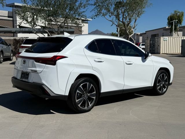 New 2026 Lexus UX 300h FWD image 4