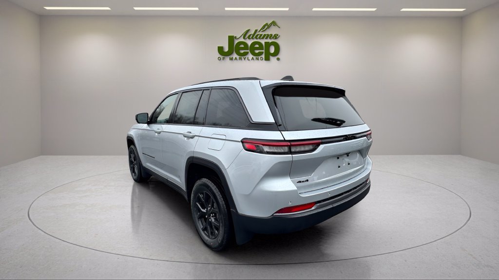 New 2026 Jeep Grand Cherokee Altitude AWD/4WD image 14