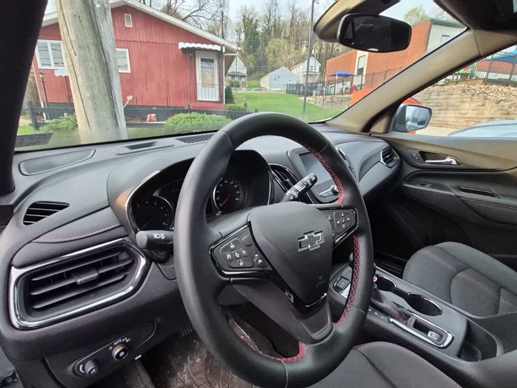 Used 2024 Chevrolet Equinox RS w/ LPO, Floor Liner Package image 10
