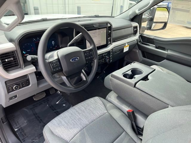 New 2026 Ford F250 4x4 Crew Cab Super Duty image 14