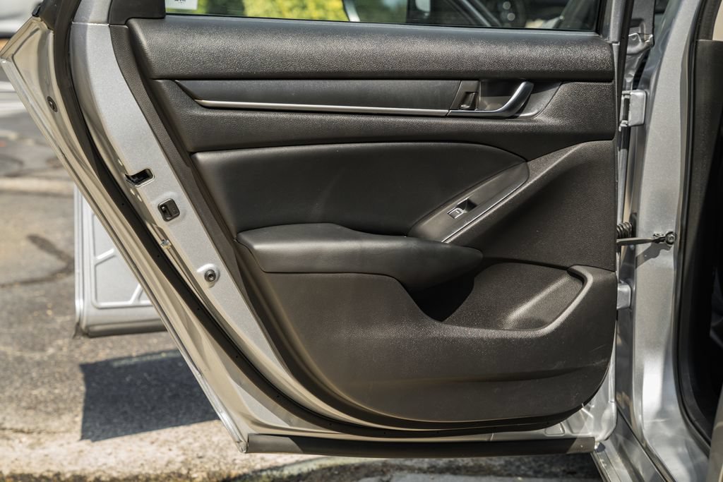 Used 2021 Honda Accord EX image 35