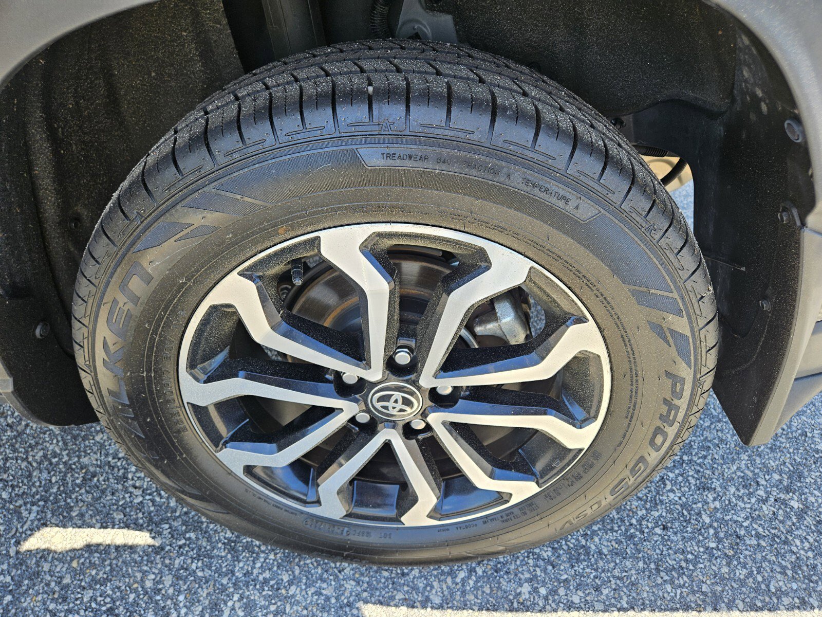 Used 2024 Toyota Corolla Cross S AWD/4WD image 14