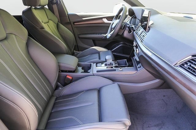 New 2025 Audi Q5 2.0T Premium Plus AWD/4WD image 16