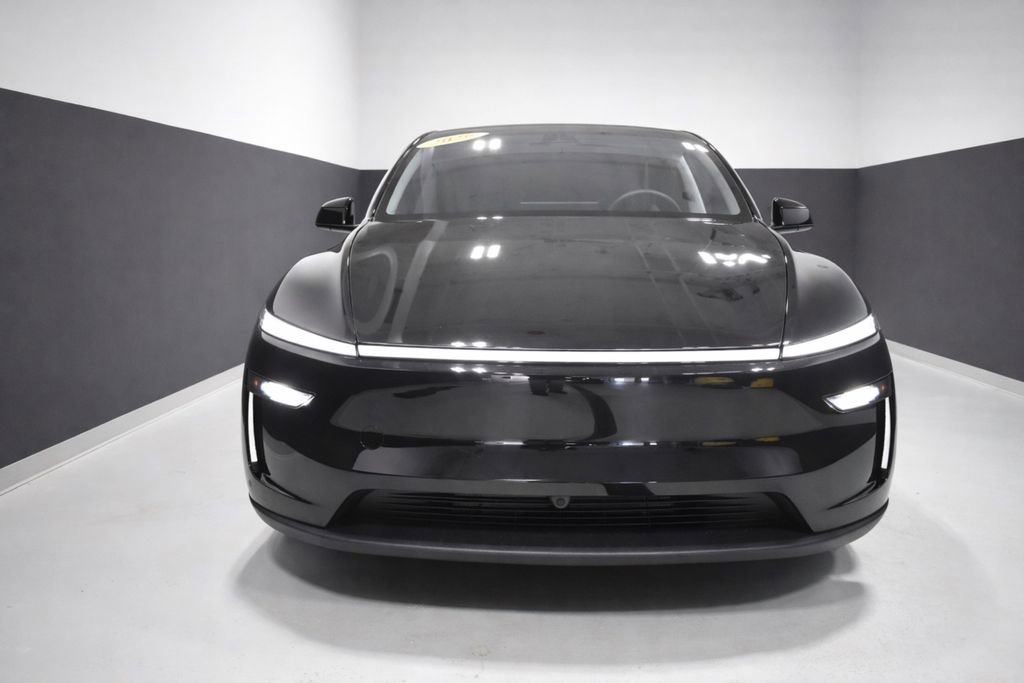 Used 2026 Tesla Model Y Long Range image 6