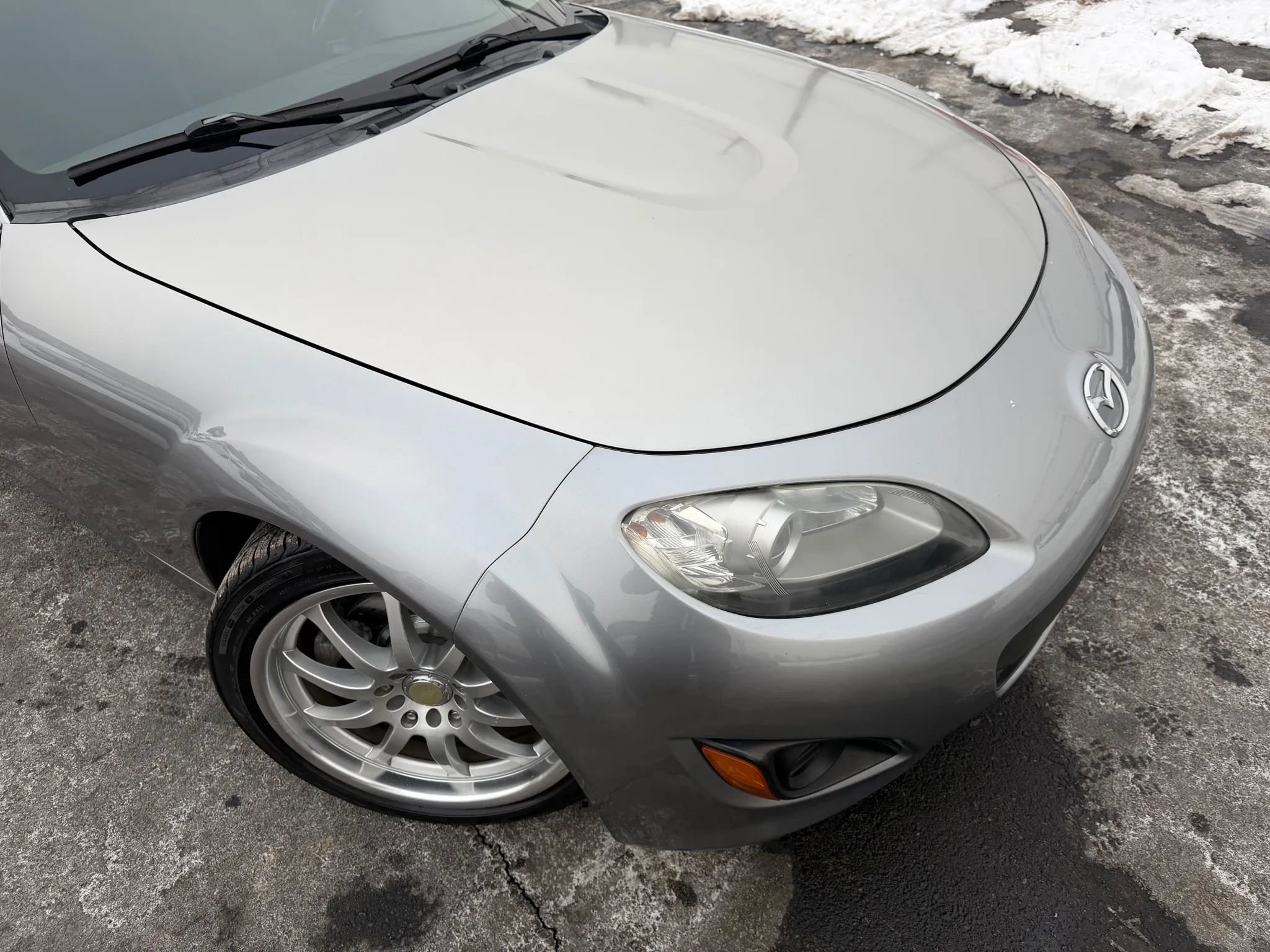 Used 2010 MAZDA MX-5 Miata Sport image 43