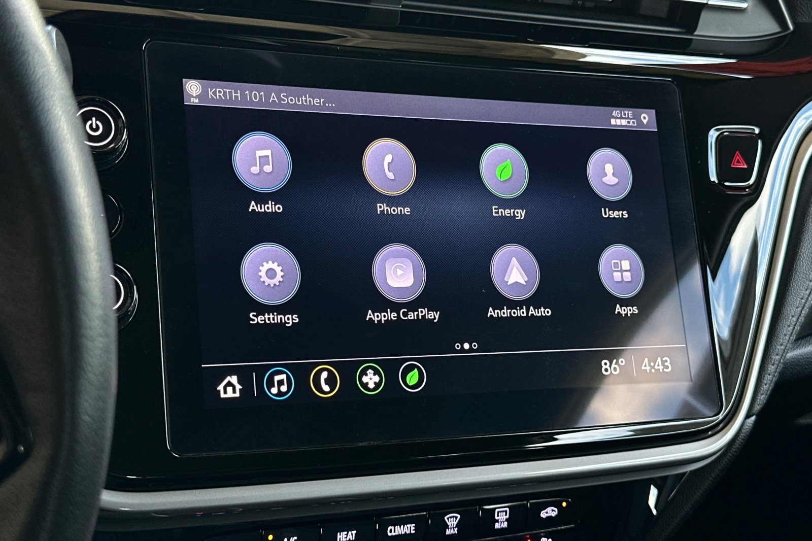 Certified 2022 Chevrolet Bolt EUV LT w/ Convenience Package image 25