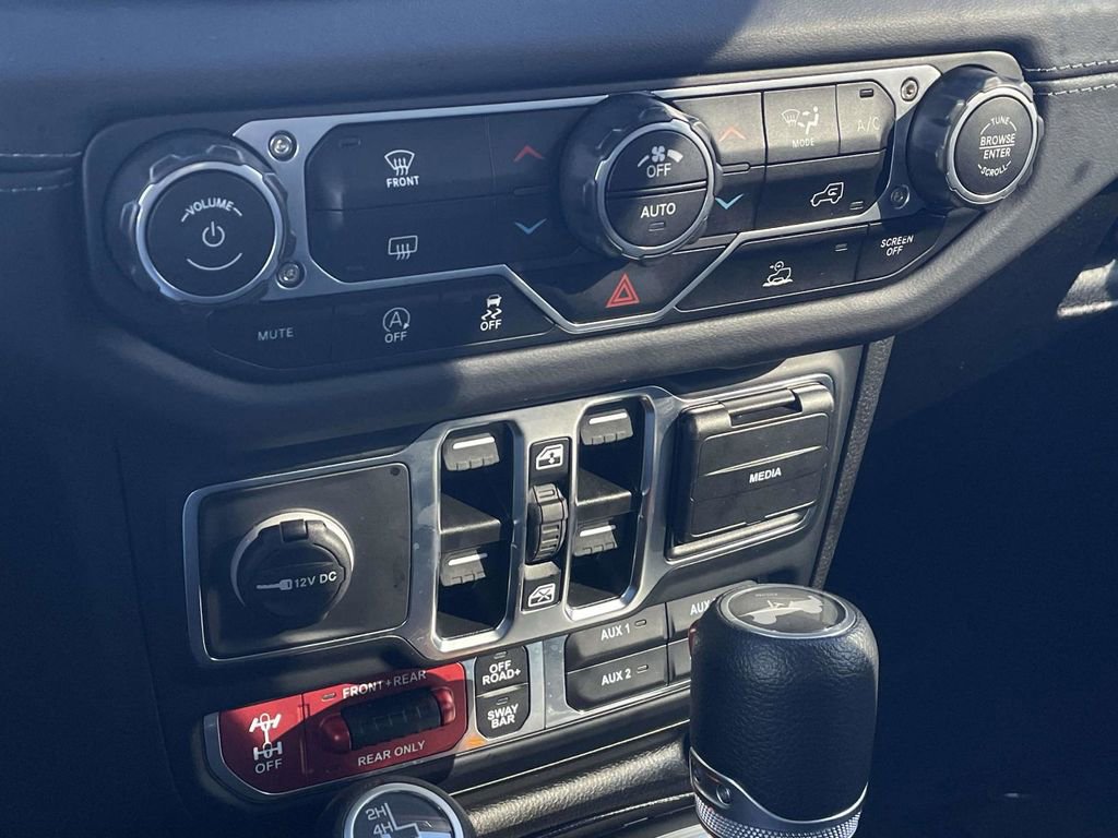 Used 2025 Jeep Wrangler Unlimited Rubicon image 38