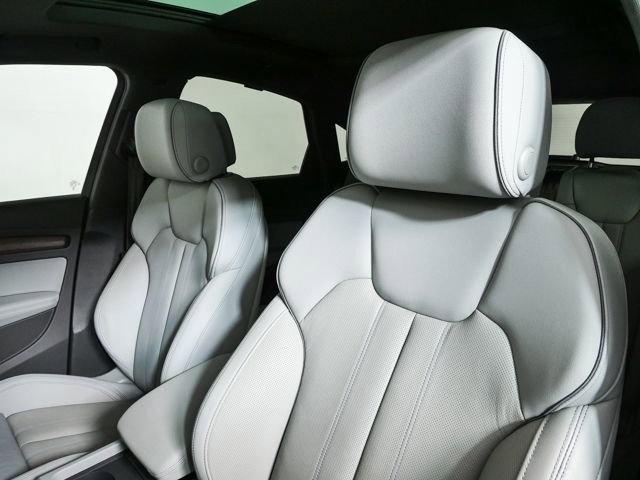 Used 2023 Audi Q5 2.0T Premium Plus w/ Premium Plus Package AWD/4WD image 9