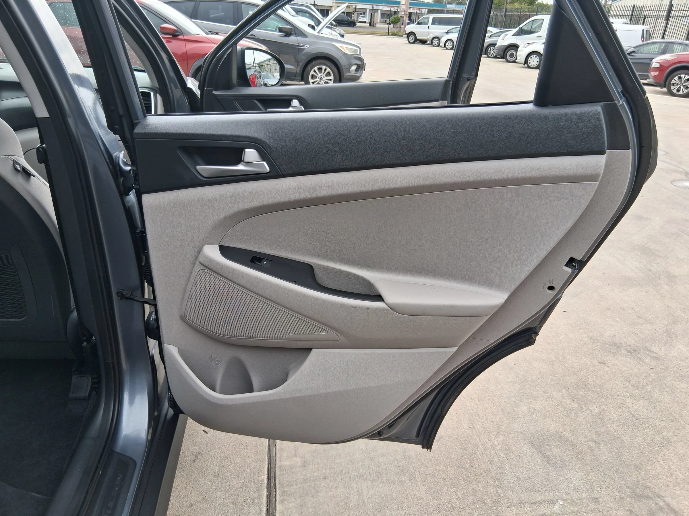 Used 2021 Hyundai Tucson SE FWD image 28