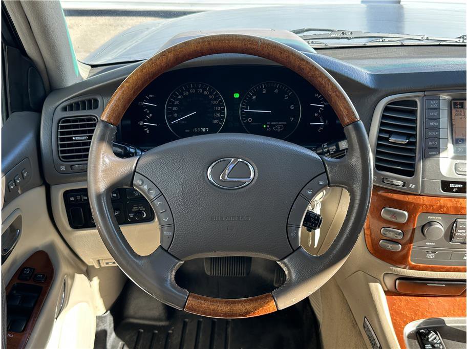 Used 2005 Lexus LX 470 4WD image 17