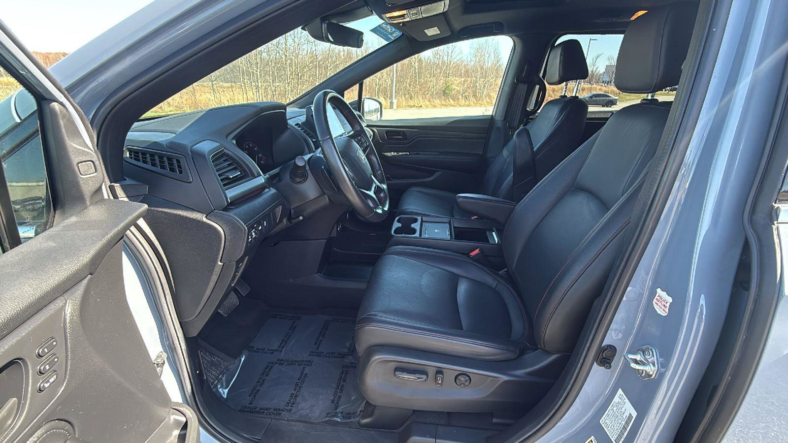 Used 2025 Honda Odyssey Sport-L image 26