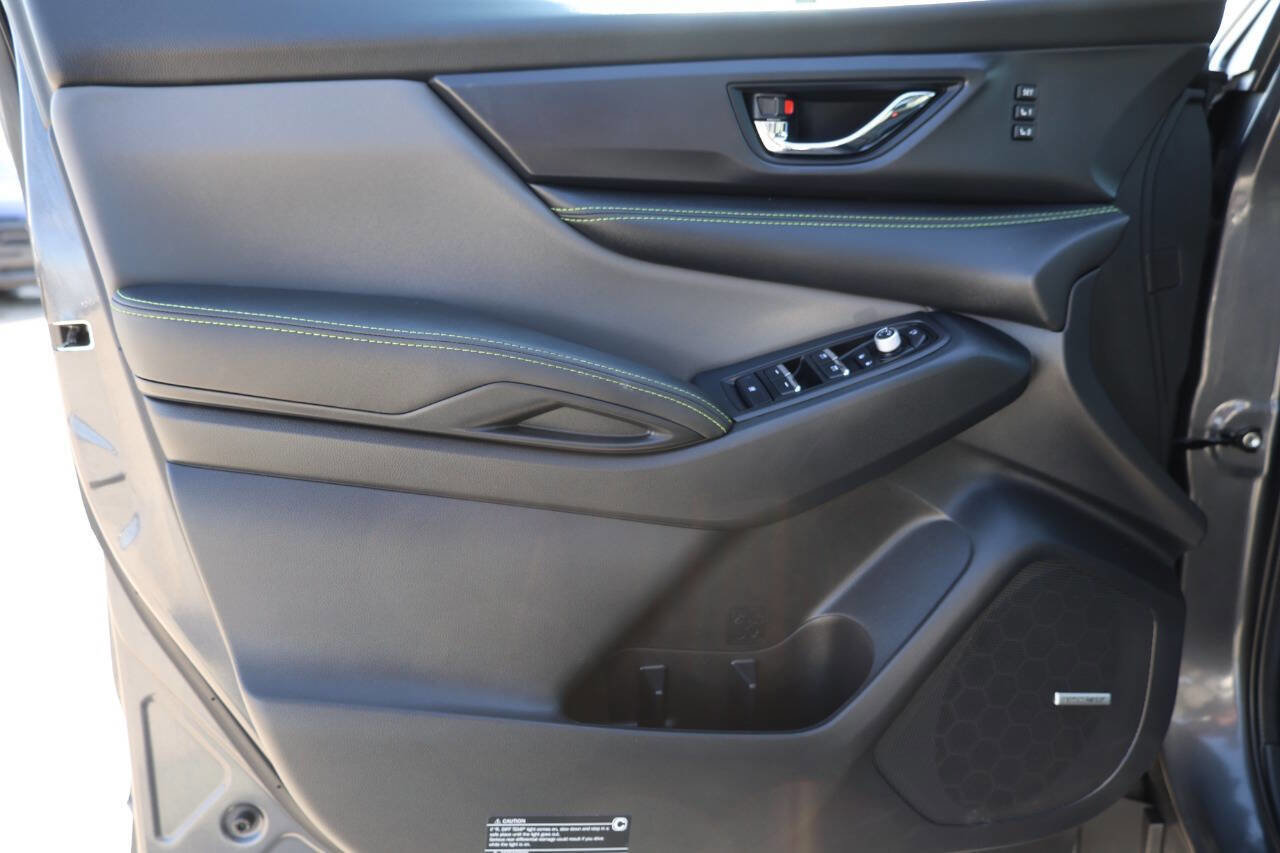 Used 2024 Subaru Ascent Onyx Edition Limited w/ Popular Package Onyx image 12