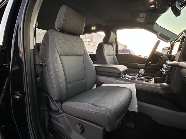 New 2025 Ford F150 Lightning XLT image 31