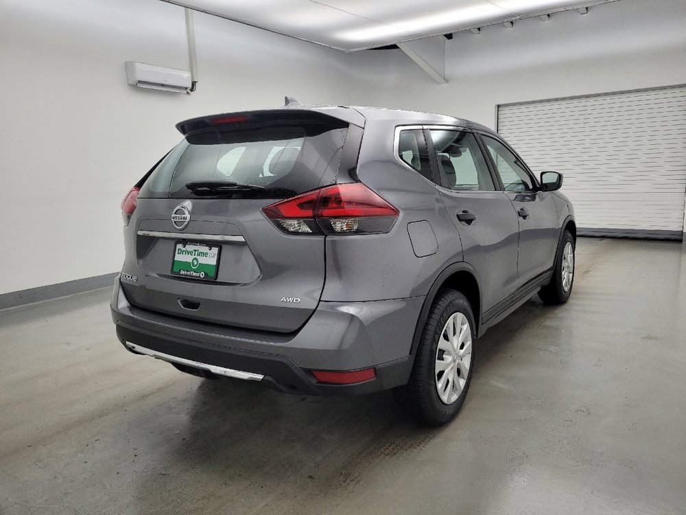 Used 2019 Nissan Rogue S image 9