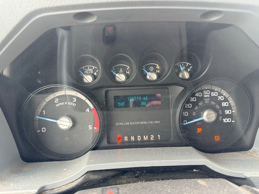 Used 2013 Ford F350 XLT w/ XLT Interior Pkg image 5