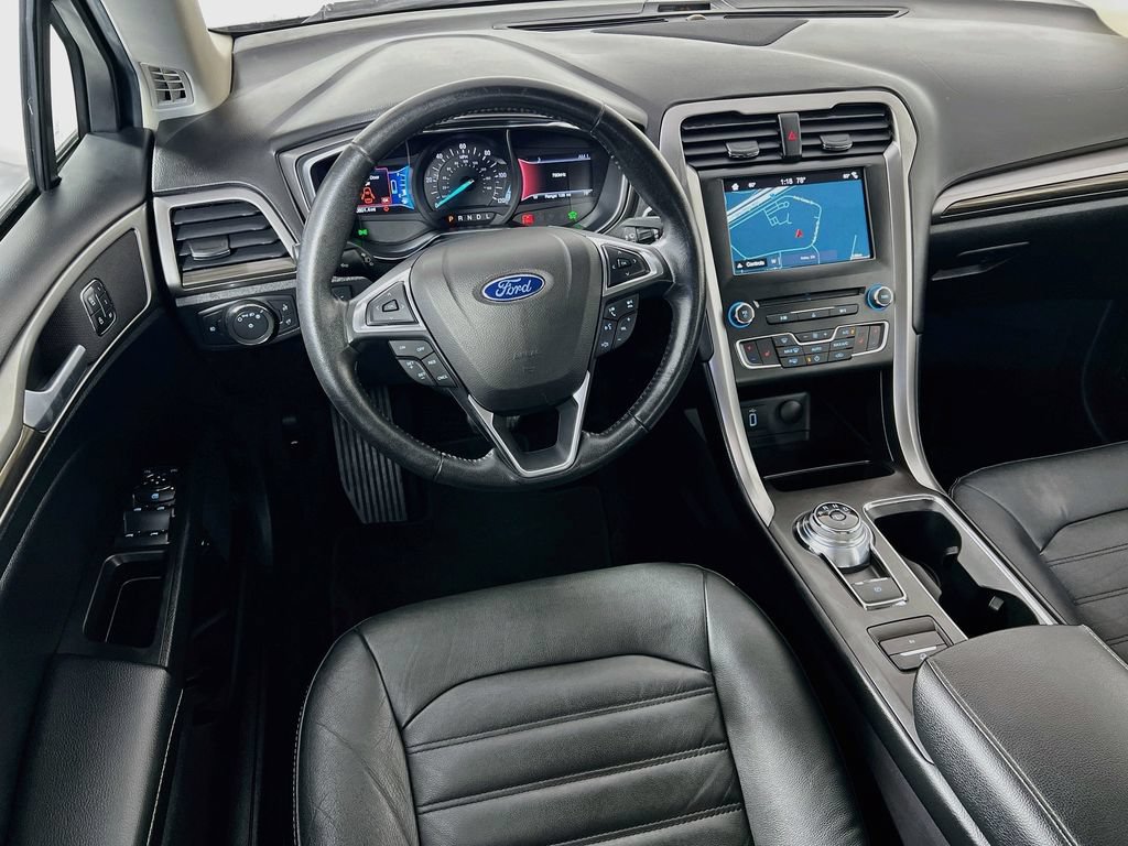 Used 2017 Ford Fusion Energi SE FWD image 22