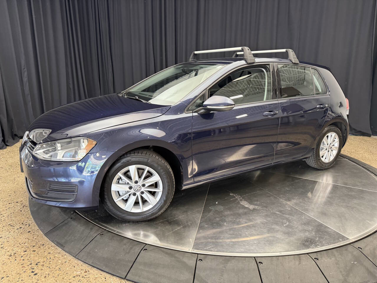 Used 2015 Volkswagen Golf SE FWD image 15
