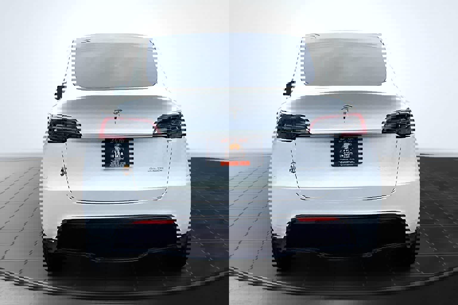 Used 2023 Tesla Model Y Long Range image 5