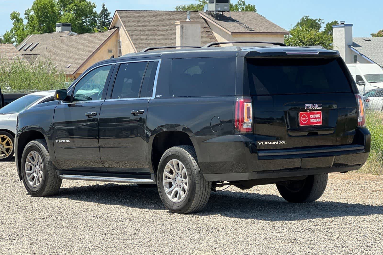 Used 2017 GMC Yukon XL SLT RWD image 7