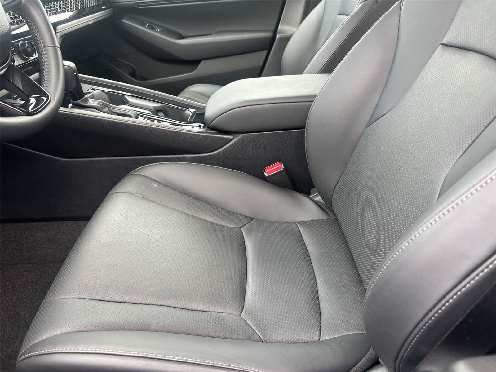 Used 2025 Honda Accord EX-L image 13