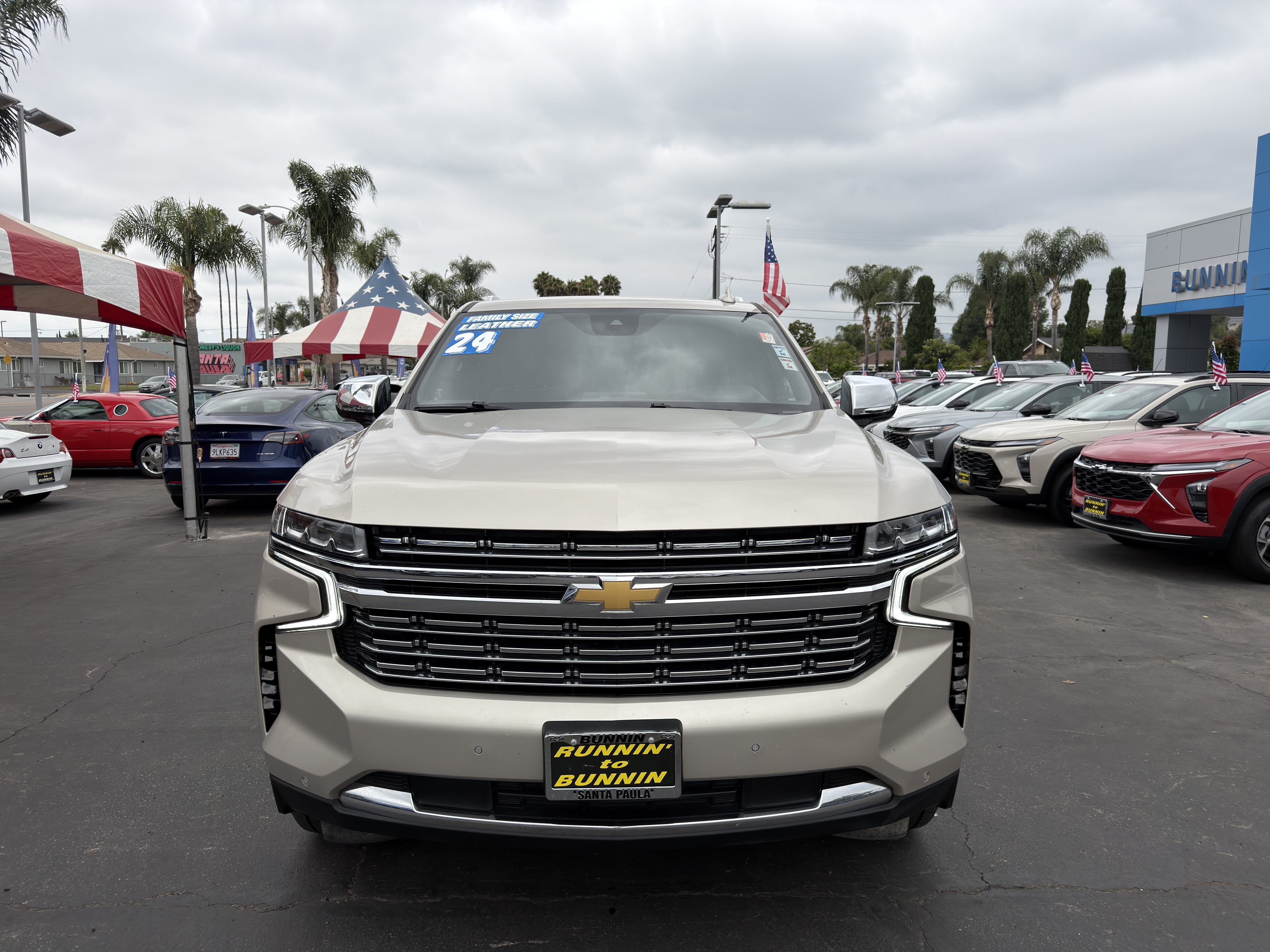 Used 2024 Chevrolet Suburban Premier AWD/4WD image 3