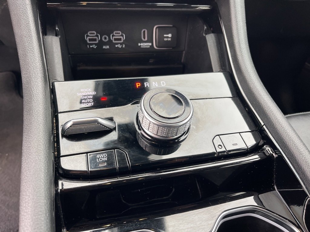 Used 2023 Jeep Grand Cherokee 4WD 4xe image 16