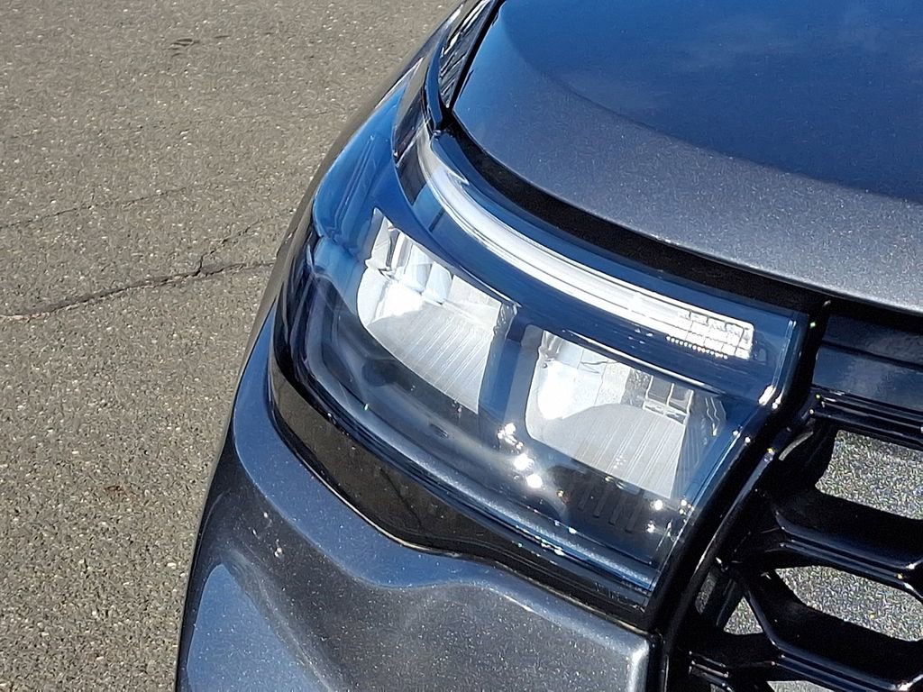 Certified 2025 Ford Explorer ST image 9