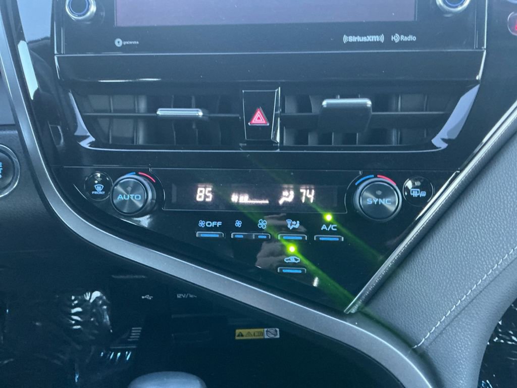 Used 2023 Toyota Camry XSE image 18