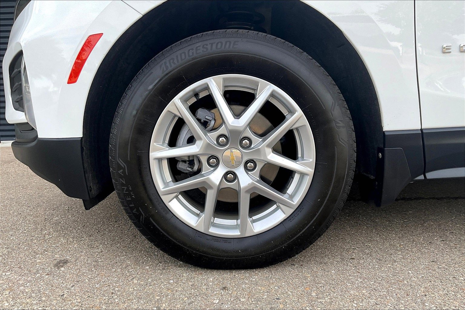 Used 2023 Chevrolet Equinox LT w/ LPO, Floor Liner Package image 22