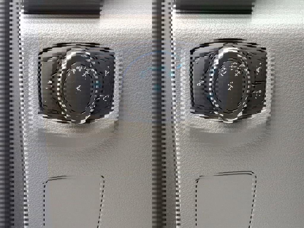 Certified 2020 Ford F250 XL w/ Power Equipment Group image 15