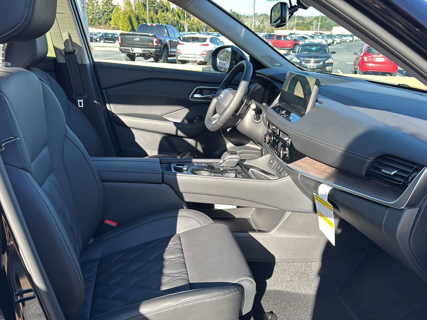New 2026 Nissan Rogue Platinum w/ Platinum Premium Package image 10