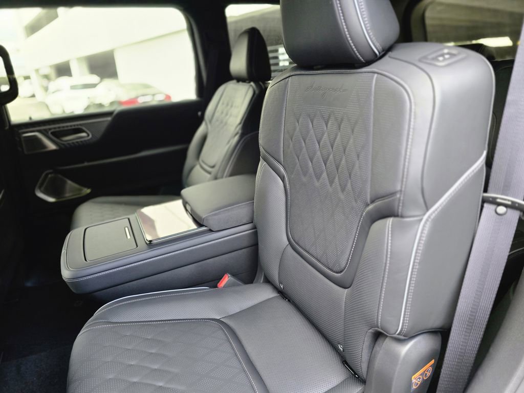 New 2026 INFINITI QX80 Autograph w/ Premium Cargo Package AWD/4WD image 11
