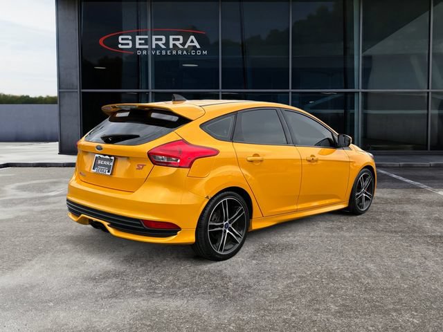 Used 2016 Ford Focus ST w/ Equipment Group 401A FWD image 5