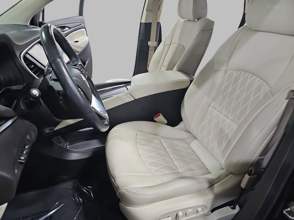 Certified 2024 Buick Enclave Avenir w/ Avenir Technology Package image 21