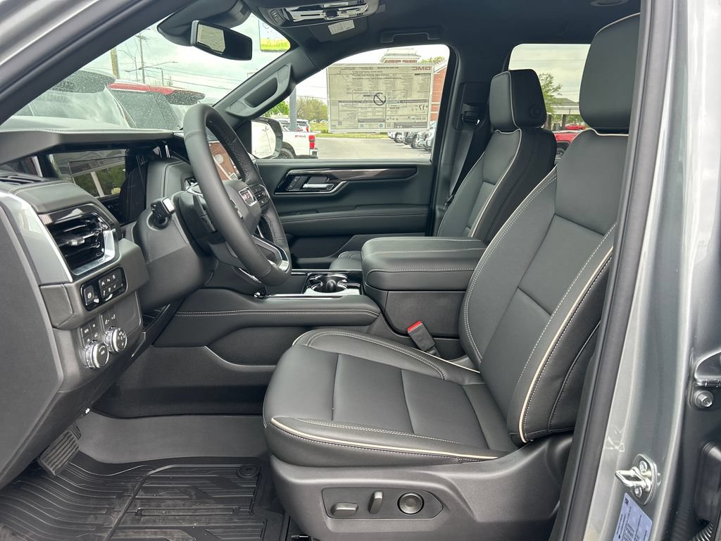 New 2026 GMC Yukon Elevation w/ LPO, Floor Liner Package AWD/4WD image 11