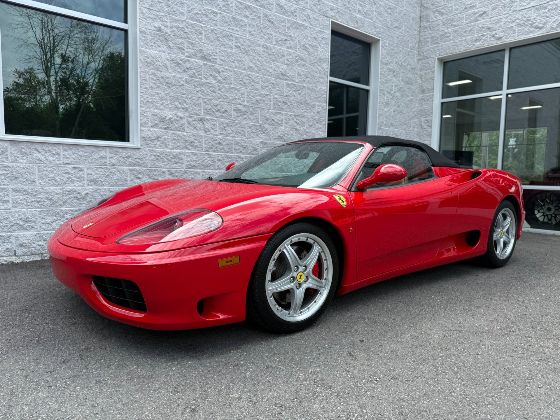 Used 2004 Ferrari 360 Spider image 3