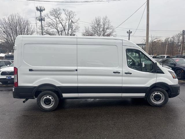 New 2026 Ford Transit 250 148 Medium Roof RWD image 4