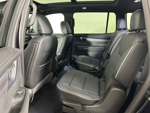 Used 2026 Buick Enclave Sport Touring w/ Power Package FWD image 25