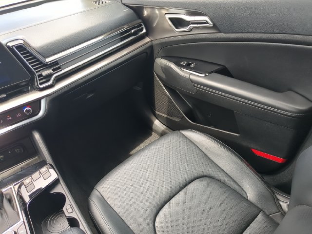 Used 2024 Kia Sportage EX FWD image 17