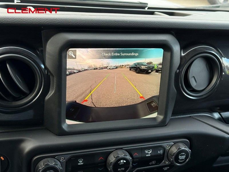 Used 2022 Jeep Gladiator Sport AWD/4WD image 24