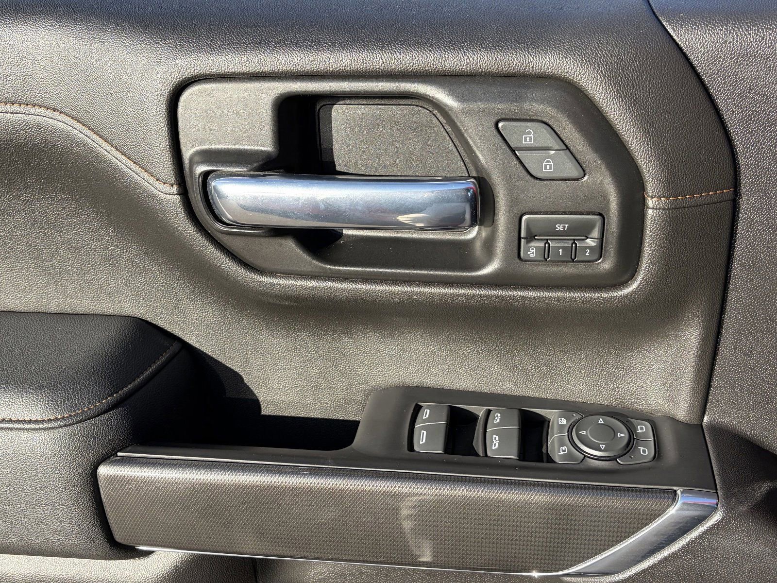 Certified 2022 GMC Sierra 1500 AT4 w/ AT4 Preferred Package AWD/4WD image 23
