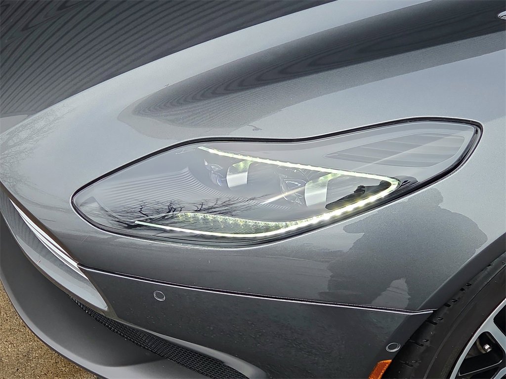 Used 2019 Aston Martin DB11 Volante image 25