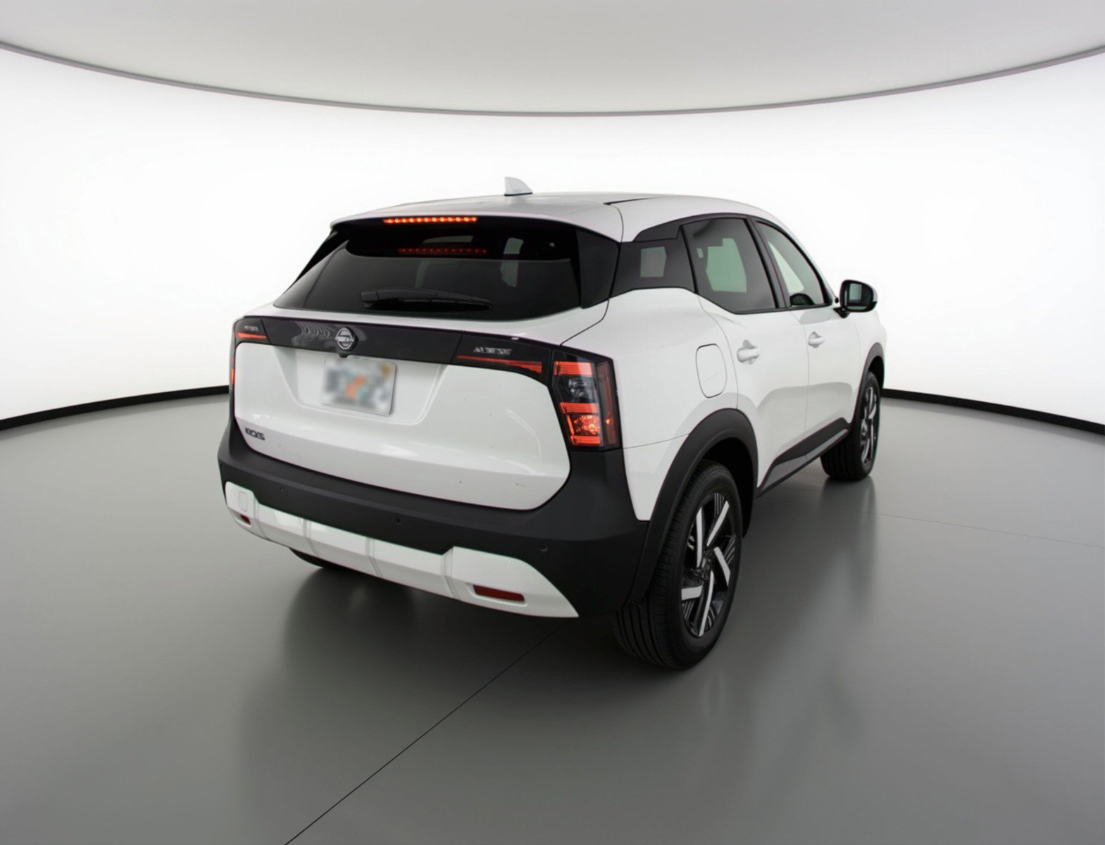Used 2025 Nissan Kicks SV image 9